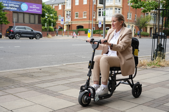 eFOLDi Lite Mobility Scooter - image 13